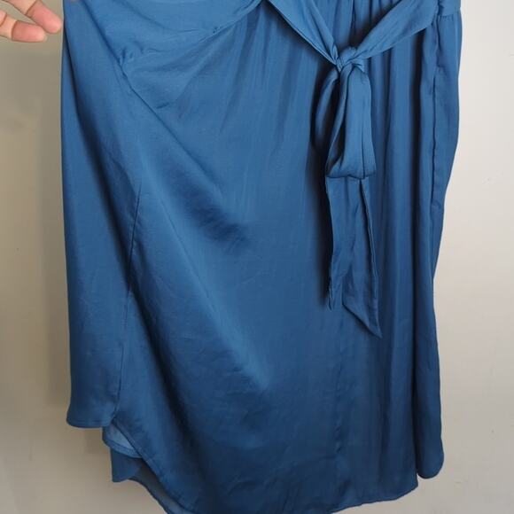 NWOT Royal Blue Long Dress Iridescent Women's Size 6 - Picture 11 of 12